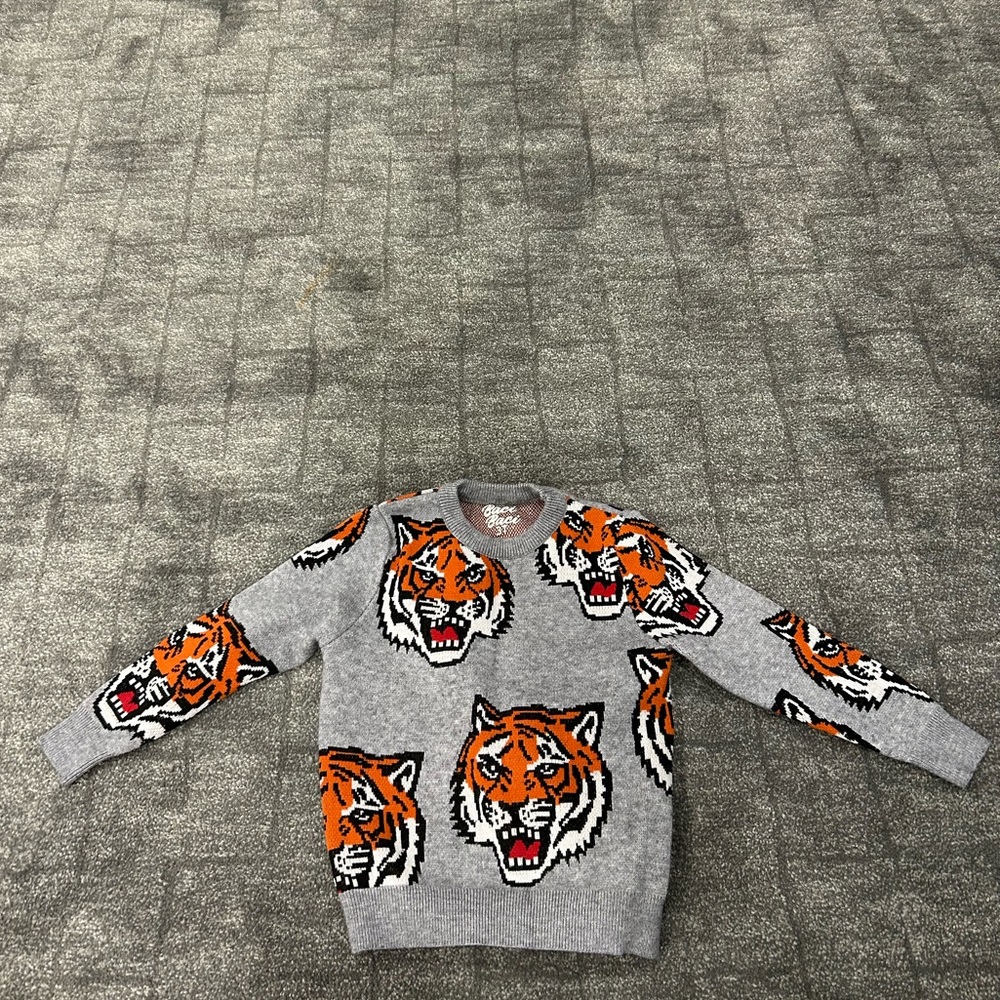 Baci Baci tiger sweater